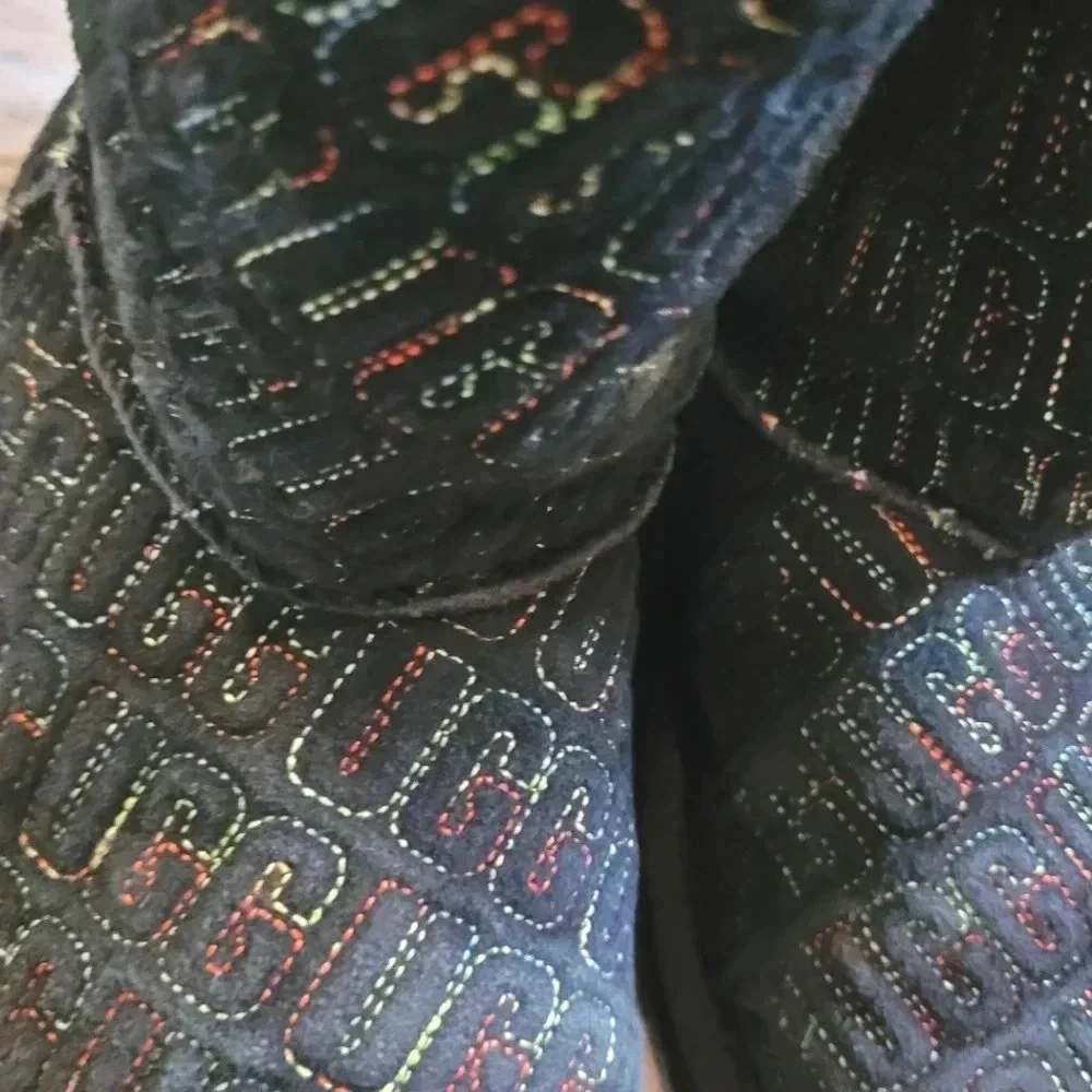 UGG Graphic Stitch class II short boots rainbow colorful black suede leather 6